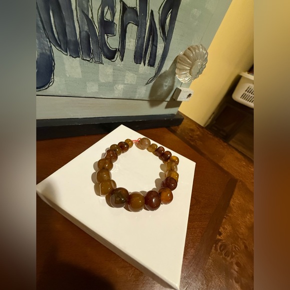Jewelry - Elegant Brown Beaded Bracelet